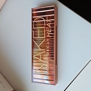 New NAKED HEAT Urban Decay Palette